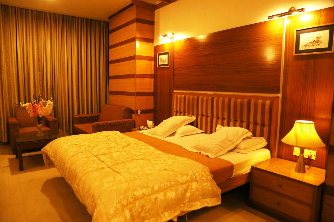 Hotel H26 Chandīgarh Extérieur photo